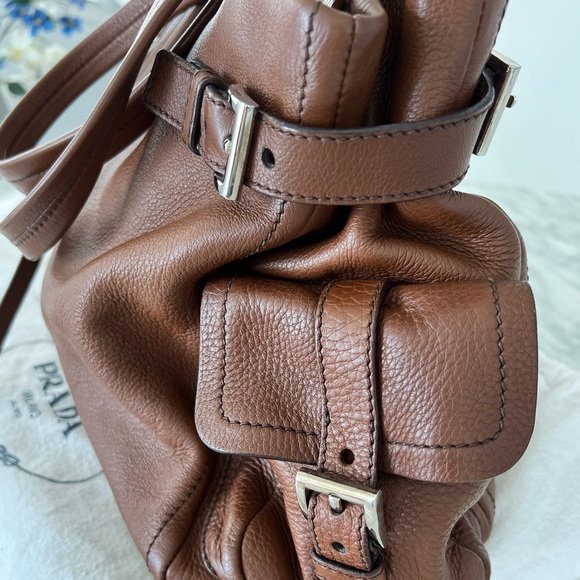 Prada shoulder bag Vitello Daino Buckle with coin purse attachment - Picture 4 of 17